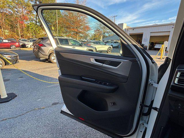 used 2025 Volkswagen Atlas Cross Sport car, priced at $29,898