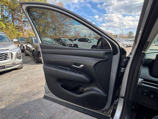 used 2025 Hyundai TUCSON Hybrid car, priced at $24,957