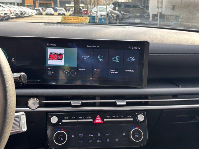 used 2025 Hyundai TUCSON Hybrid car, priced at $24,957