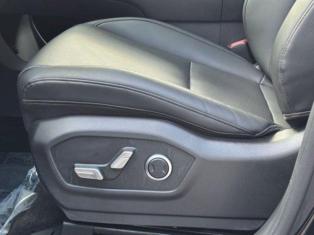 used 2025 Hyundai Santa Fe car, priced at $31,300