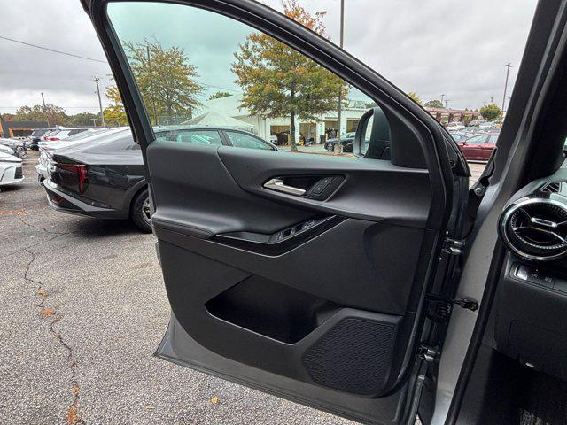 used 2025 Chevrolet Equinox car, priced at $24,236