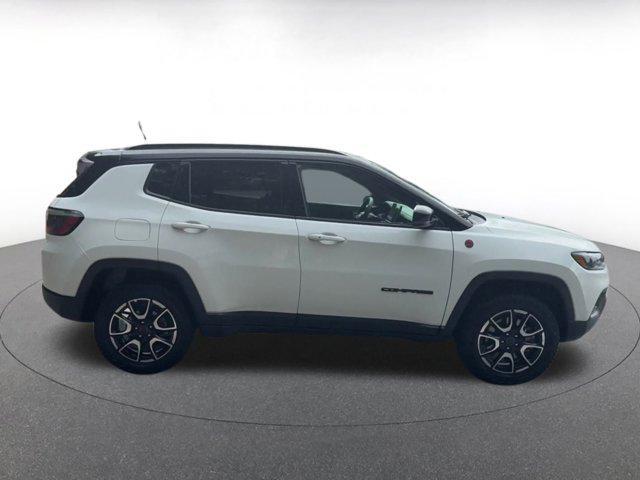 used 2025 Jeep Compass car, priced at $24,334