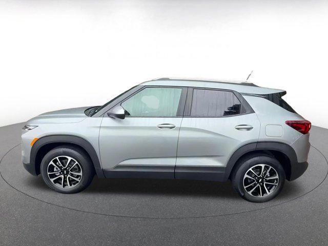 used 2025 Chevrolet TrailBlazer car, priced at $22,281