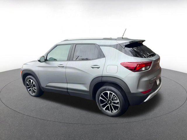 used 2025 Chevrolet TrailBlazer car, priced at $22,281