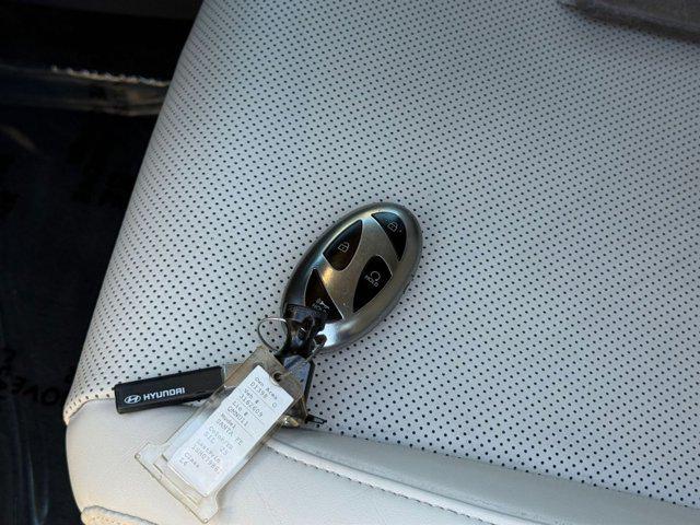 used 2025 Hyundai Santa Fe car, priced at $30,529