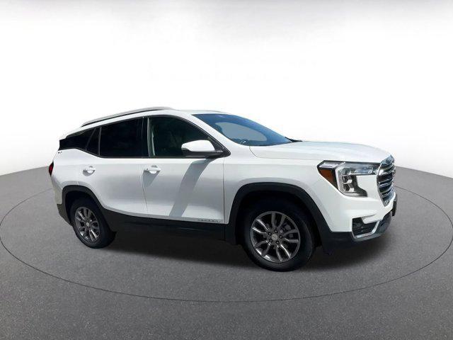 used 2024 GMC Terrain car, priced at $25,190