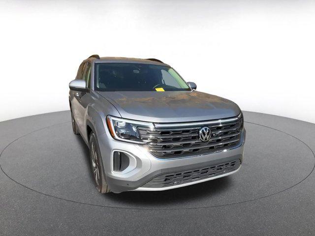 used 2025 Volkswagen Atlas car, priced at $35,300