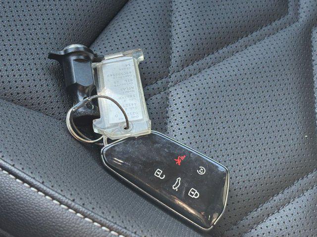 used 2025 Volkswagen Atlas car, priced at $35,300