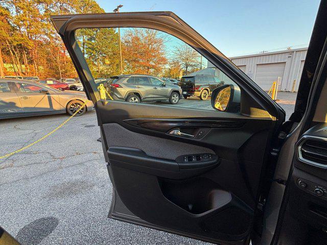 used 2025 Chevrolet TrailBlazer car, priced at $21,400