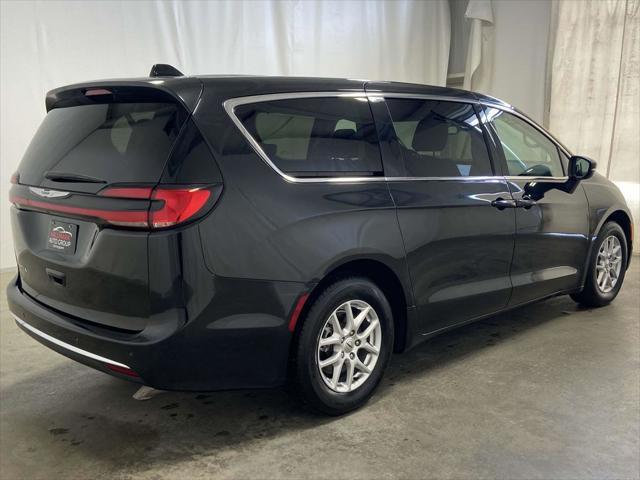 used 2023 Chrysler Pacifica car, priced at $23,548
