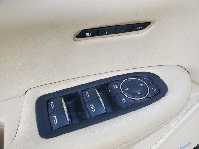 used 2017 Cadillac XT5 car, priced at $16,500