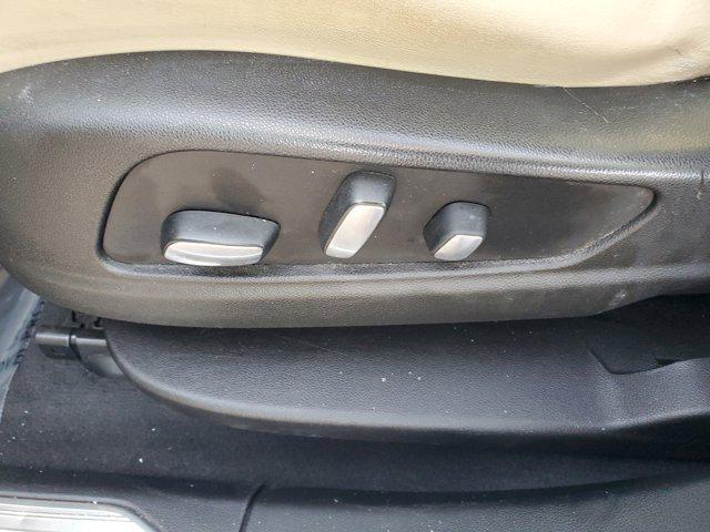 used 2017 Cadillac XT5 car, priced at $16,500