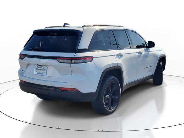 used 2022 Jeep Grand Cherokee car, priced at $29,250
