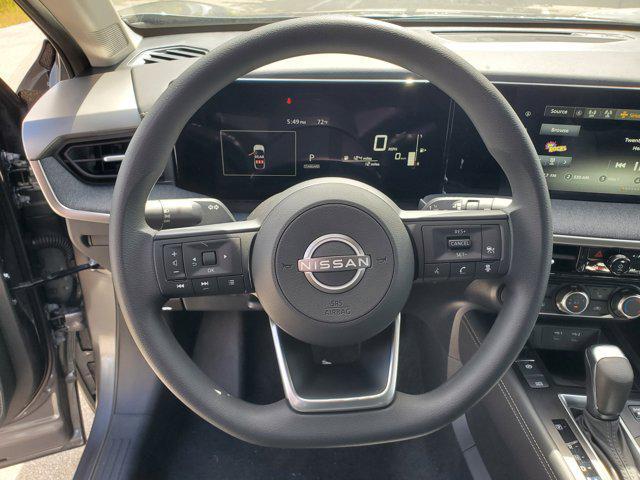 new 2025 Nissan Kicks car, priced at $27,525