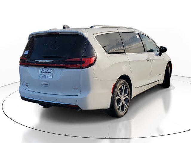 new 2026 Chrysler Pacifica car, priced at $61,625