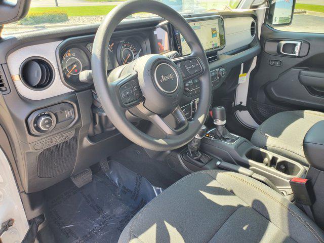 new 2025 Jeep Gladiator car, priced at $44,680
