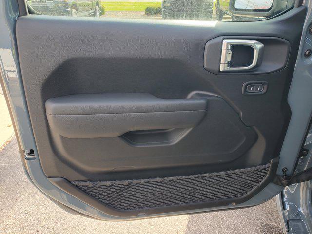 new 2026 Jeep Wrangler car, priced at $37,353