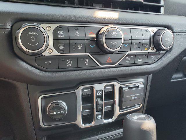 new 2025 Jeep Wrangler car, priced at $53,945