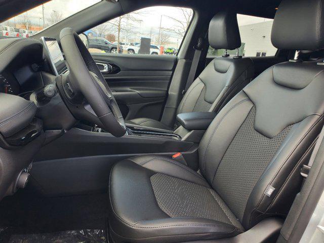 new 2025 Jeep Compass car, priced at $28,052
