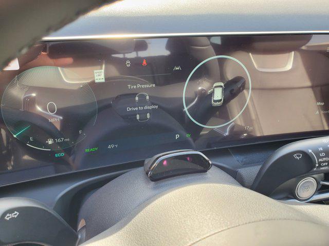 new 2026 Hyundai TUCSON Hybrid car, priced at $41,270