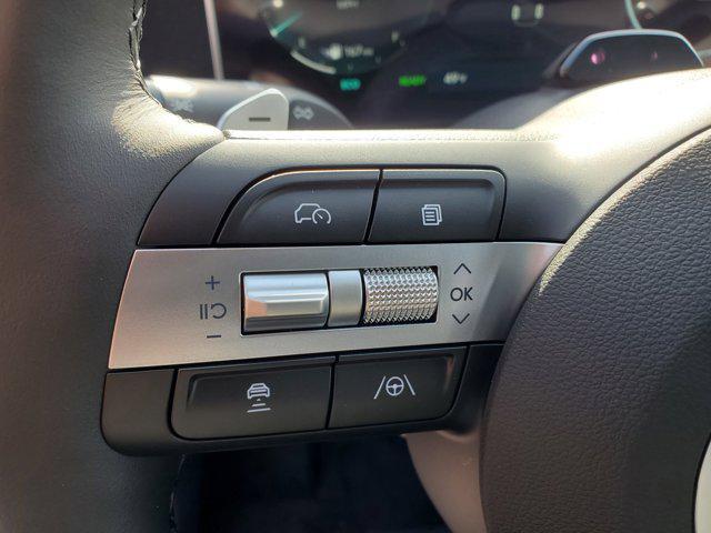 new 2026 Hyundai TUCSON Hybrid car, priced at $41,270