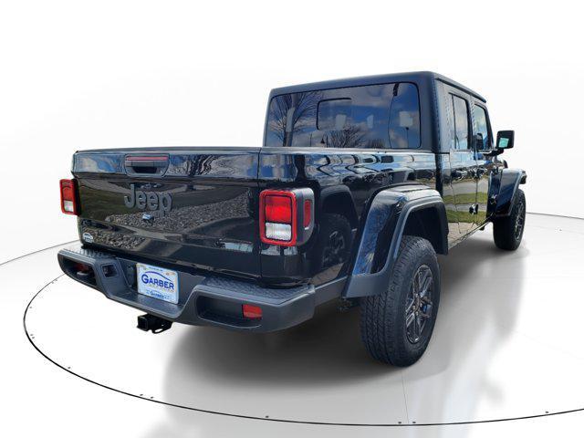 new 2024 Jeep Gladiator car, priced at $44,124