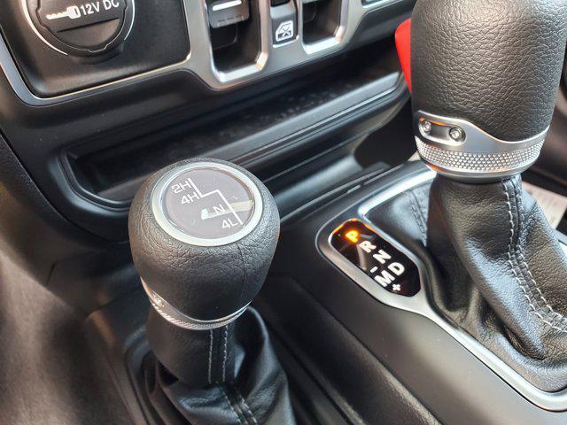 new 2025 Jeep Wrangler car, priced at $45,304