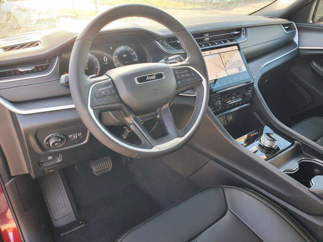 new 2025 Jeep Grand Cherokee car, priced at $38,648