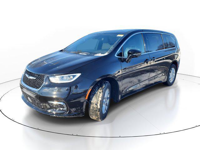 new 2025 Chrysler Pacifica car, priced at $47,954