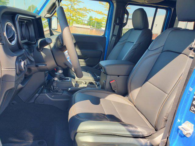 new 2025 Jeep Wrangler car, priced at $54,283