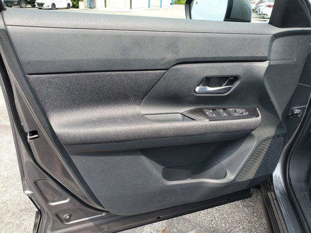 new 2025 Nissan Kicks car, priced at $25,000