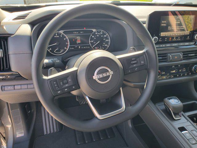 new 2025 Nissan Pathfinder car, priced at $39,610