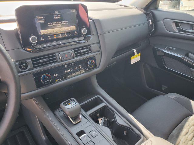 new 2025 Nissan Pathfinder car, priced at $39,610