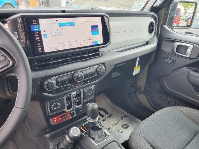 new 2025 Jeep Wrangler car, priced at $47,802