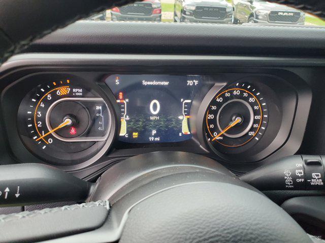 new 2025 Jeep Wrangler car, priced at $57,290