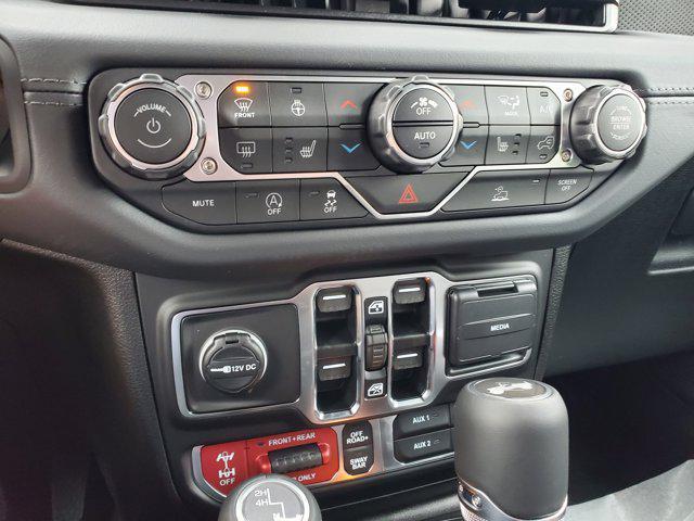 new 2025 Jeep Wrangler car, priced at $57,290
