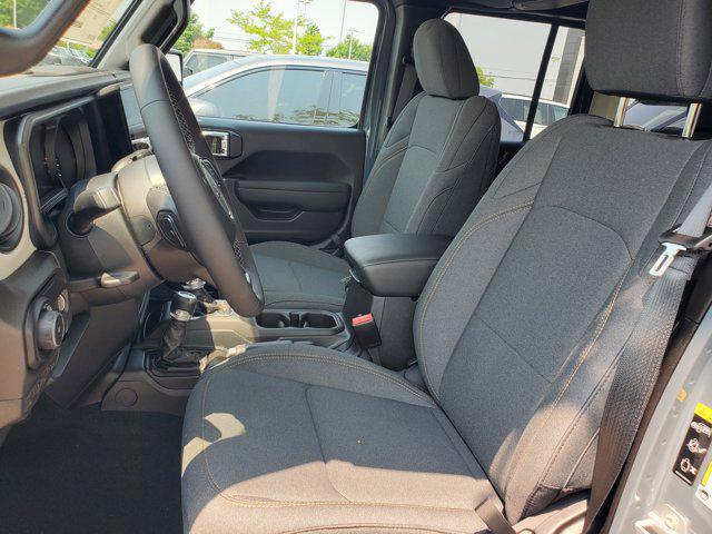 new 2025 Jeep Wrangler car, priced at $45,304