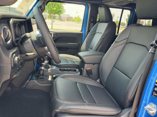 new 2025 Jeep Wrangler car, priced at $53,195