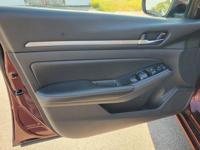 used 2023 Nissan Altima car, priced at $20,963