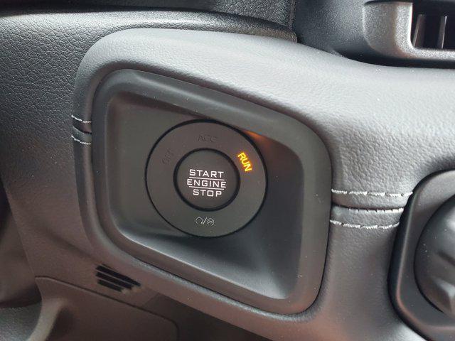 new 2025 Jeep Gladiator car, priced at $47,522