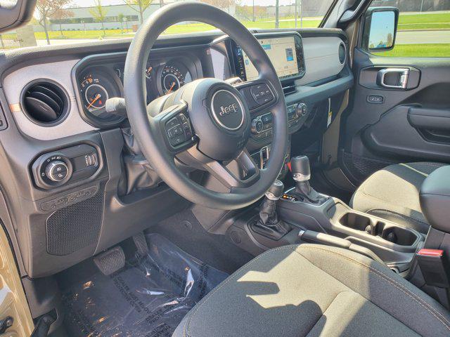 new 2025 Jeep Gladiator car, priced at $45,175