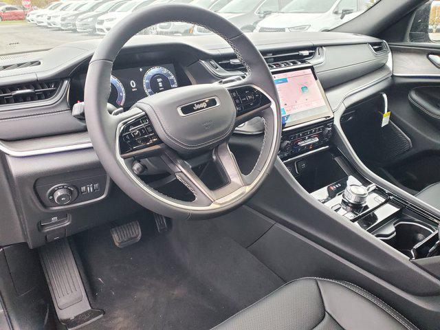 new 2025 Jeep Grand Cherokee car, priced at $49,053