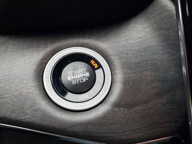 new 2025 Jeep Grand Cherokee car, priced at $49,053