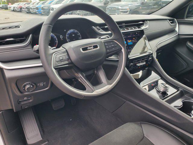 new 2025 Jeep Grand Cherokee car, priced at $39,610