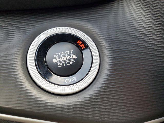 new 2025 Jeep Grand Cherokee car, priced at $40,547