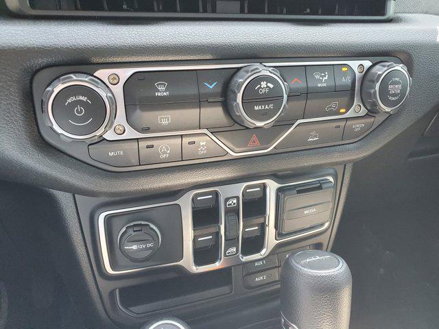 new 2025 Jeep Gladiator car, priced at $45,175