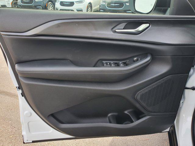 new 2025 Jeep Grand Cherokee car, priced at $34,851