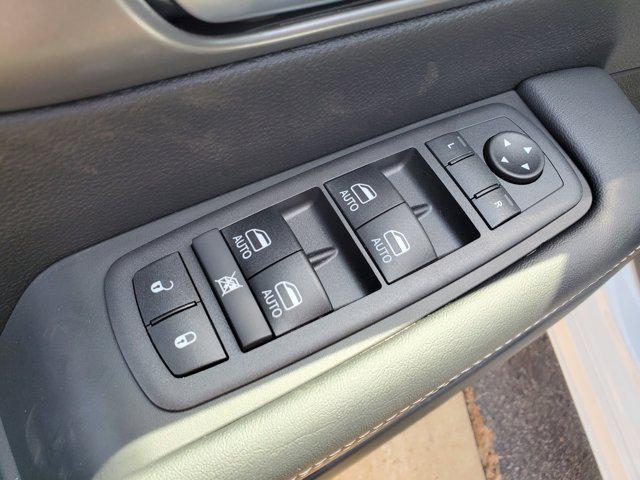 new 2026 Chrysler Voyager car, priced at $39,078