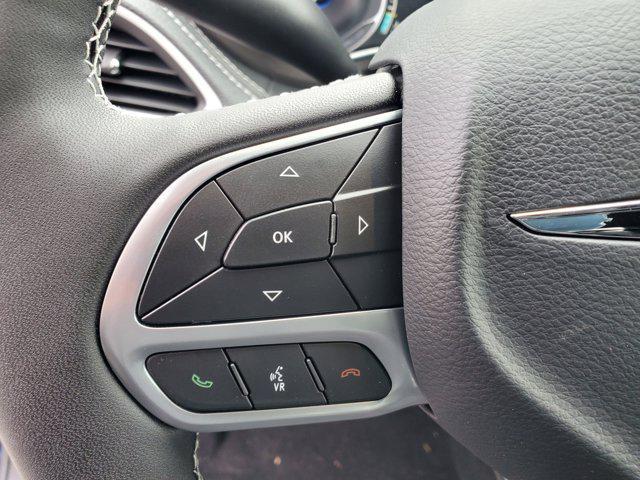 new 2025 Chrysler Pacifica car, priced at $44,968