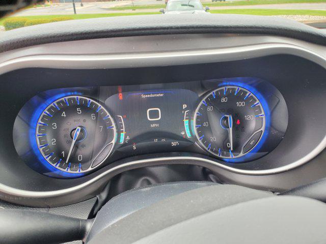 new 2025 Chrysler Pacifica car, priced at $44,968